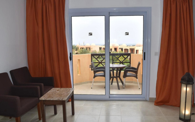 Wadi Lahmy Azur Resort