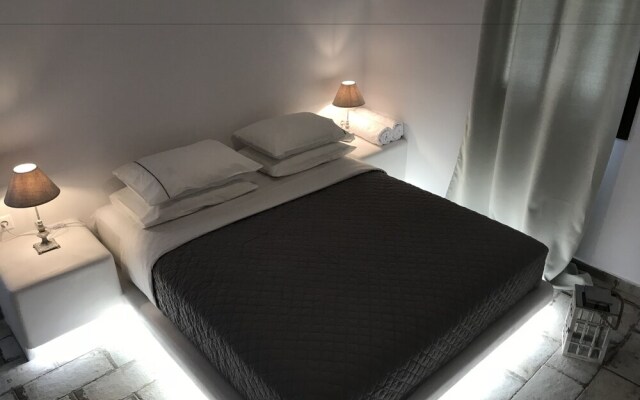 Elia Residences Santorini