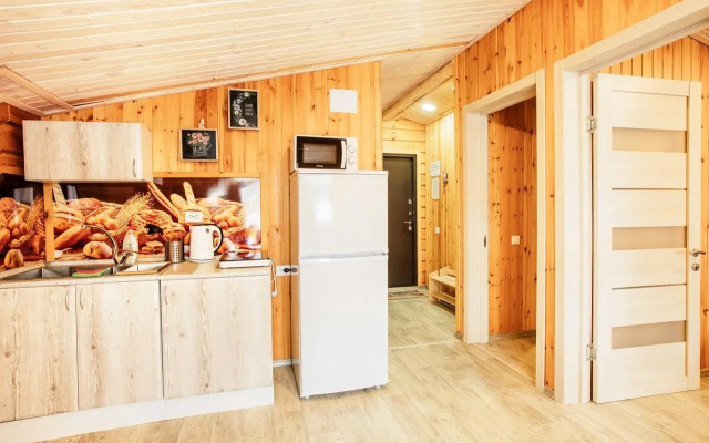 Медведь и Ягодка