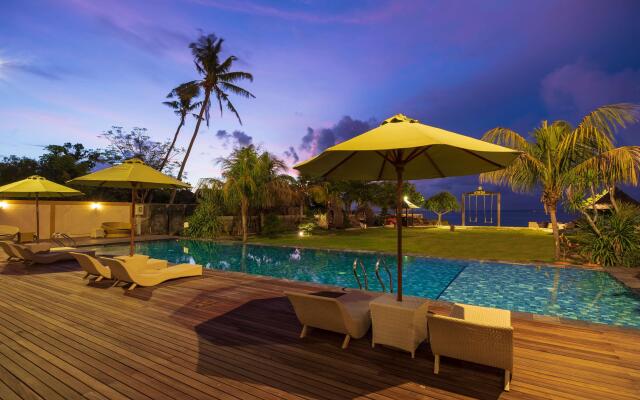 d’Nusa Beach Club and Resort