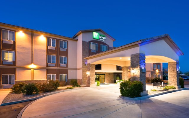 Holiday Inn Express & Suites Casa Grande, an IHG Hotel