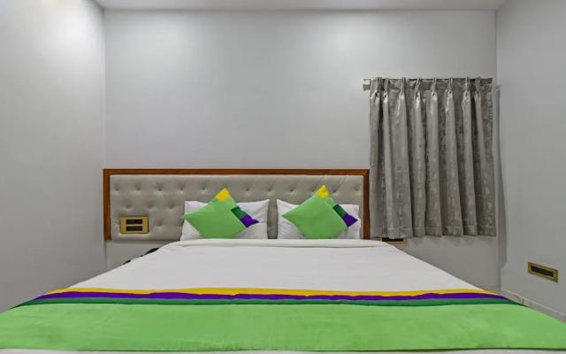 Treebo Abhi Suites, 400 M From Guntur Junction