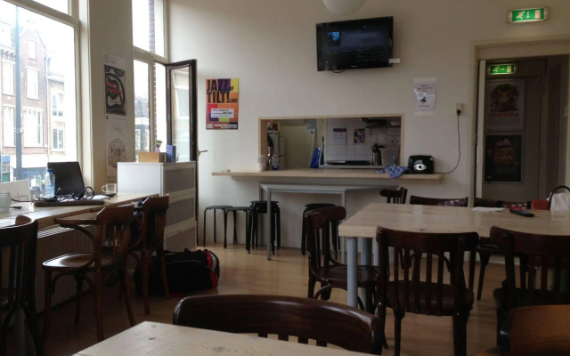 Stone Hotel And Hostel
