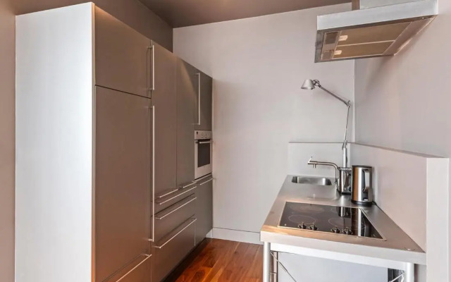 Modern 1 Bedroom Apartment 2 mins to Canal