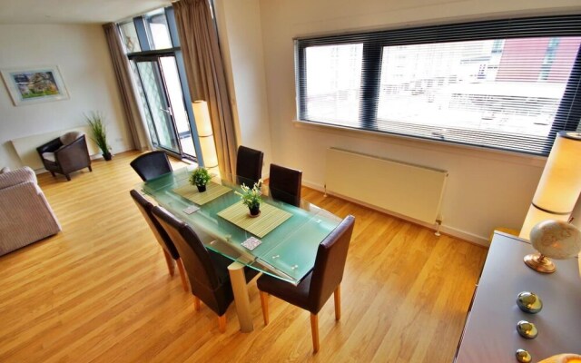 Hydro/secc 2 bed Luxury Apartment