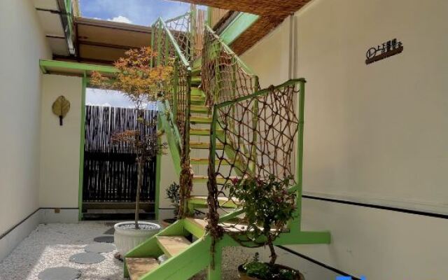 Frigga café snow mountain view Hotel