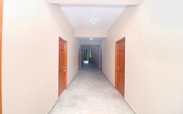 OYO 18570 Hotel Jazz