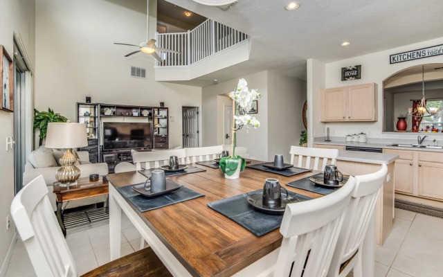 2615 Emerald Island