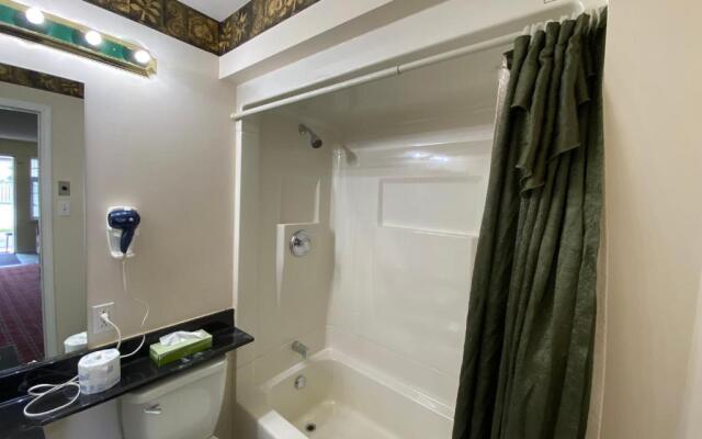Lakeshore Suites