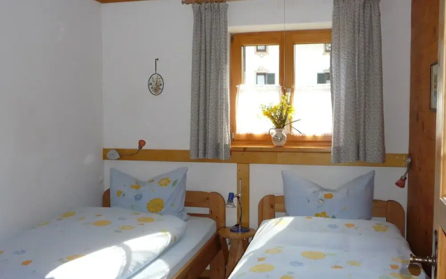 Spacious Apartment in Steingaden near Ski Area