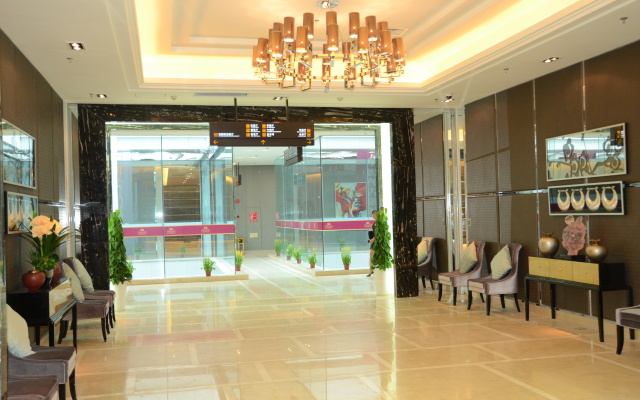Guangzhou Pearl River International Hotel （Yijing Lu Metro Station）