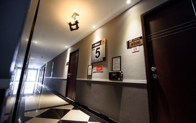 48 Metro Hotel