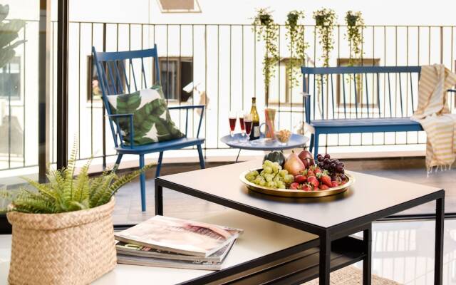 Lovely City Apt Short Walk To The Beach