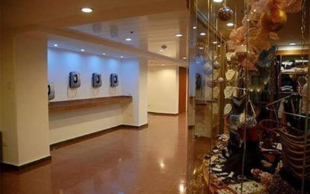 Hotel Cristina Suites