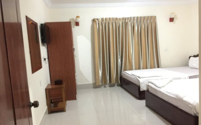 Hang Pich Airport Guesthouse