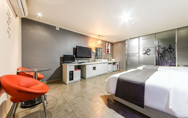 Jeonju Deokjin-dong Xi Hotel