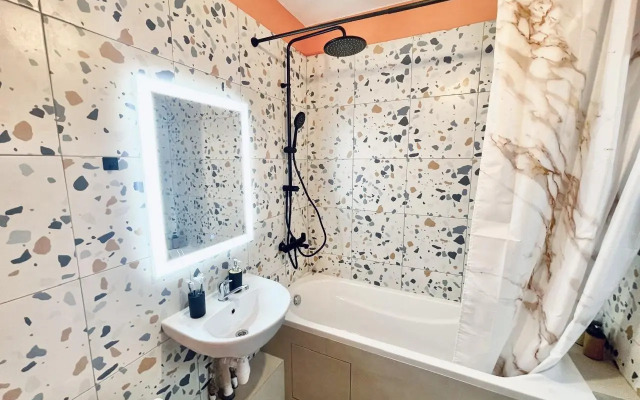 Апартаменты на улице Хрустальногорская