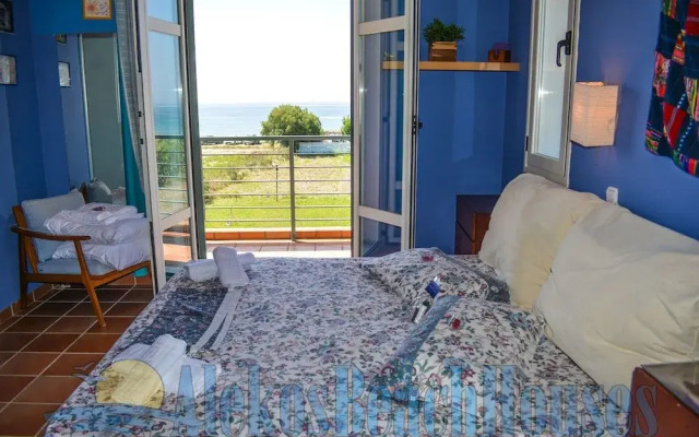 Alekos Beach Houses-Infinity