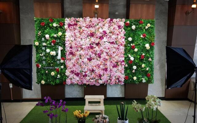 Bay Condo Hotel Tongyeong