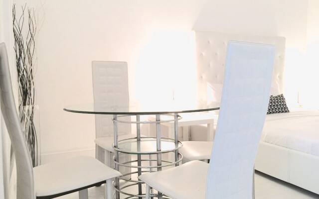 761 South Beach Apartments
