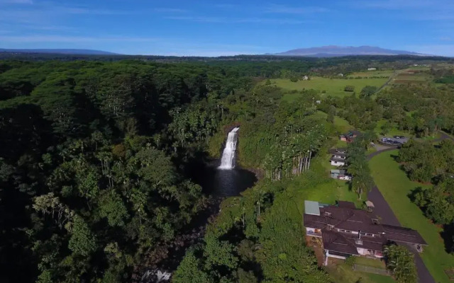 The Inn at Kulaniapia Falls