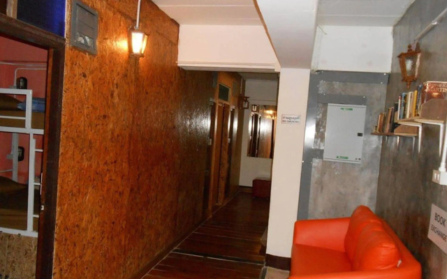 The Living Place 1 - Hostel