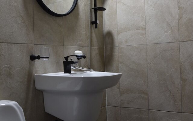 We Home Guesthouse - Hostel