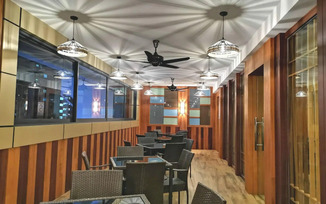 Frame Hotel