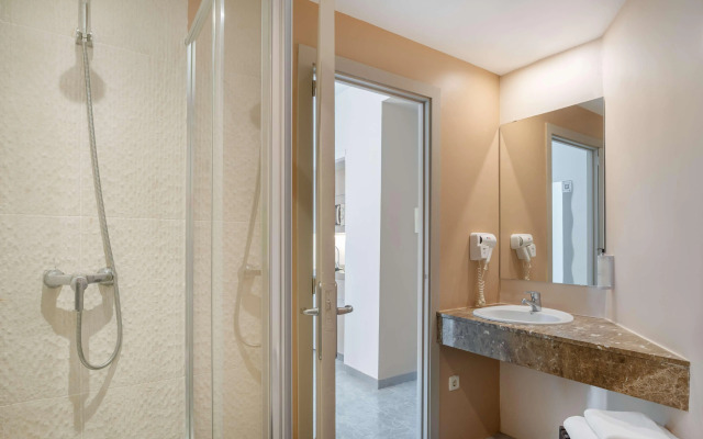 Sol Lunamar Palmanova Apartamentos – Adults Only