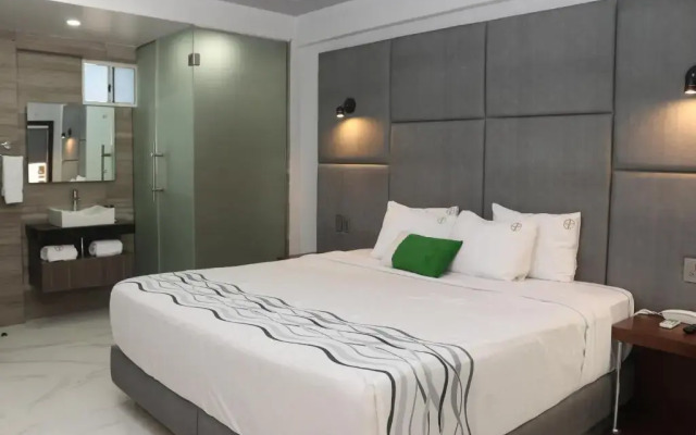 Hotel Grand One Plaza