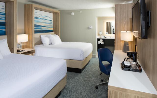 Crowne Plaza Melbourne - Oceanfront by IHG