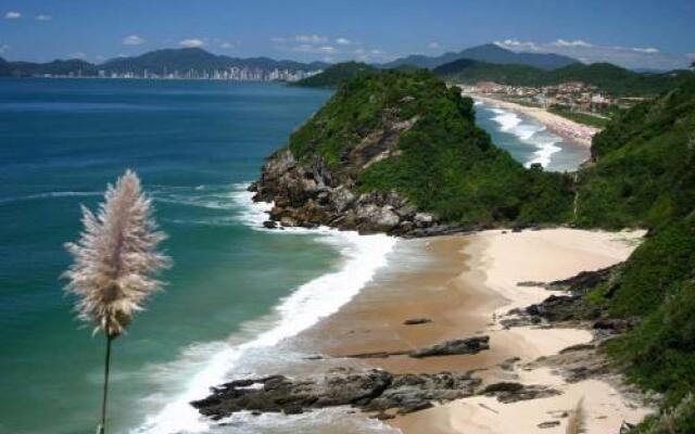 Camburiu Apartamento Frente al Mar