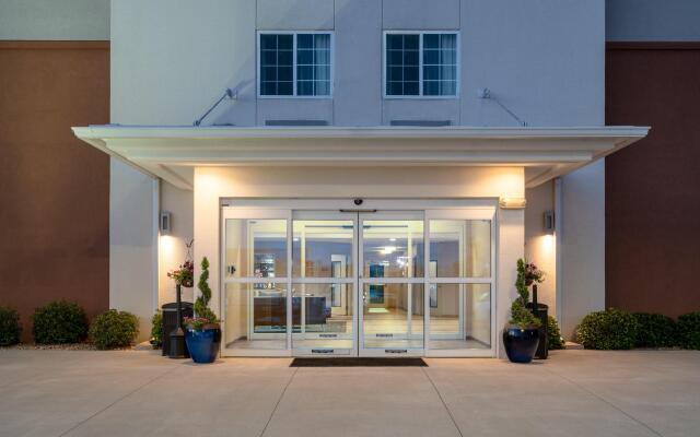 Candlewood Suites Auburn by IHG