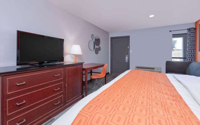 Howard Johnson by Wyndham San Marcos