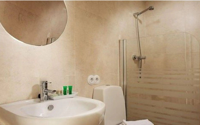 UrbanLiving Liborio