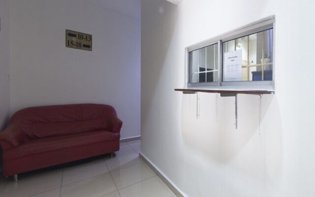 OYO 44072 Mines Cempaka Hotel