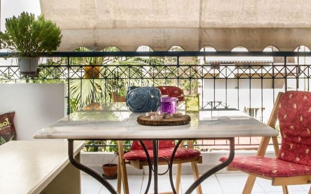 Antoine's central flat near the sea