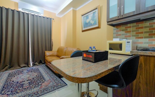 Best Location 1BR Apartment at Thamrin Residence