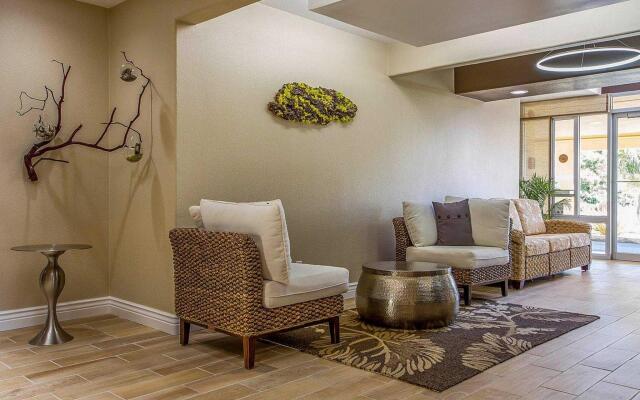 Quality Inn & Suites Capitola By the Sea