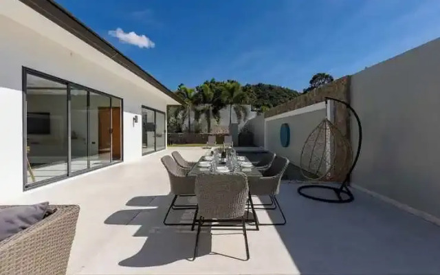 Beautiful Tropical Pool Villa - KBR6