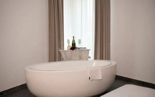 CM111Apparthotel