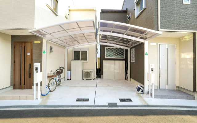 Zenith's House