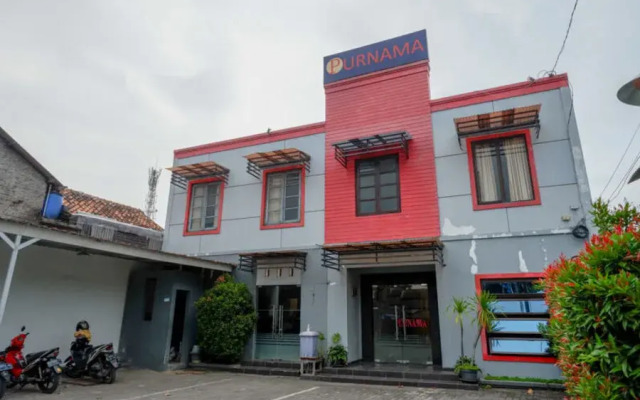 RedDoorz near Wisata Kota Lama Semarang