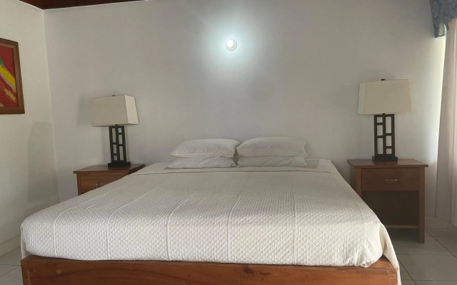 Gold Nugget Hotel