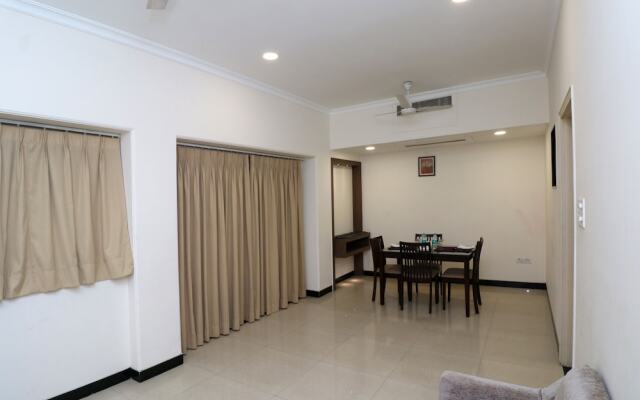 Capital O 1796 Grand Hotel