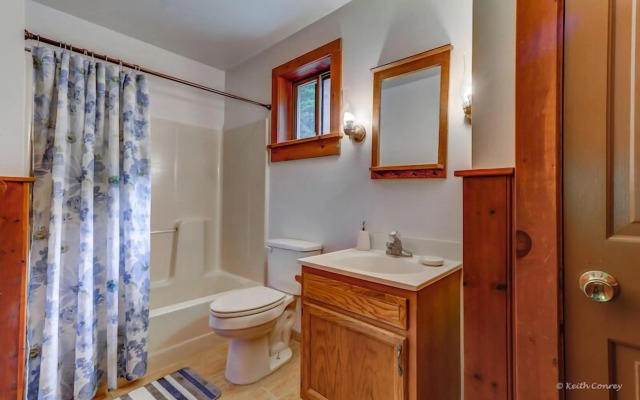 Magnolia Streamside Resort