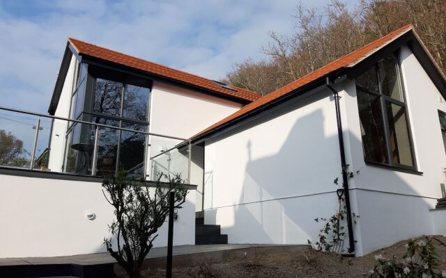 Tir-y-Coed Country House