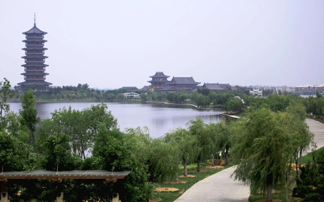 Sheraton Qingdao Jiaozhou Hotel