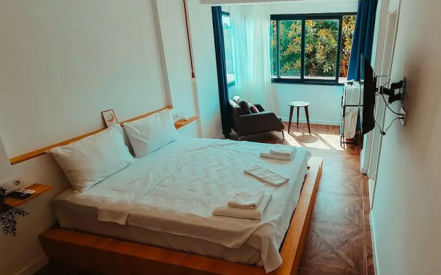 Deniz Otel