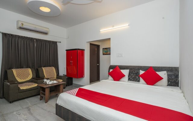 Oyo 37397 Hotel Dhruv Palace